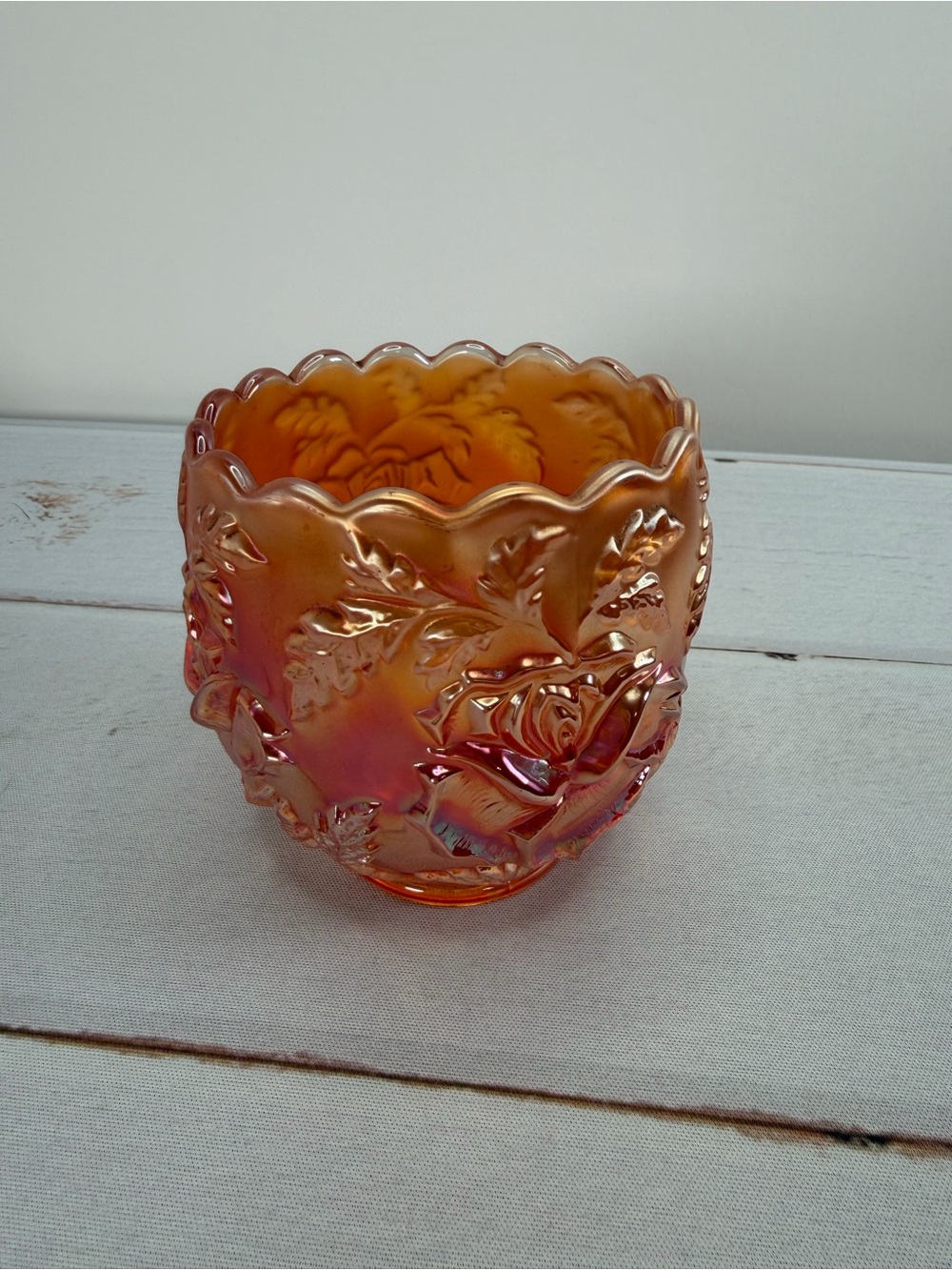 Antique 1910 Dugan Marigold "Wreath of Roses" Carnival Glass Small Rose Bowl